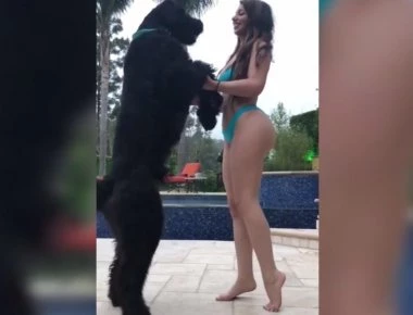 Είδηση-σοκ: Πασίγνωστο μοντέλο κατηγορείται για σεξουαλική … διέγερση με σκύλο! (φωτό, βίντεο)